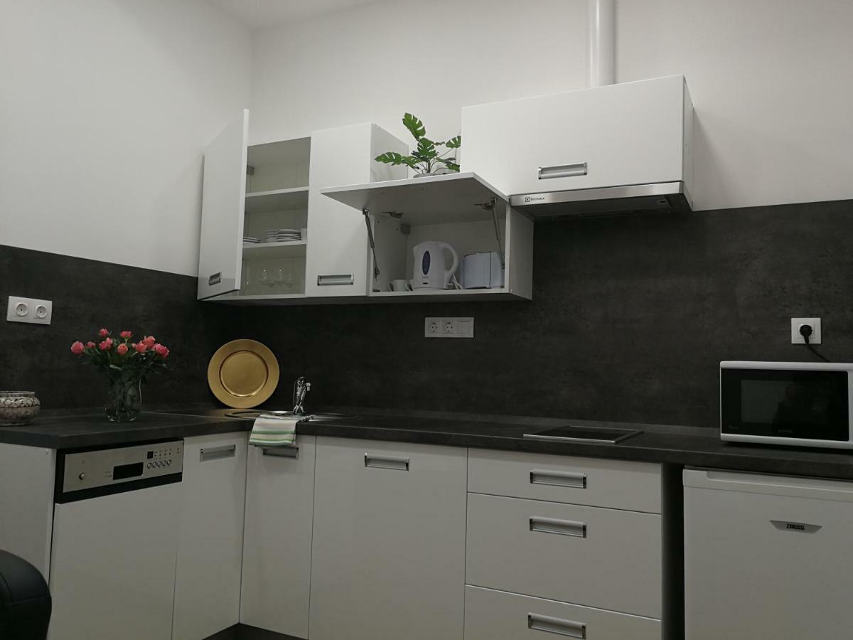 Class Apartment Szeged Exterior photo